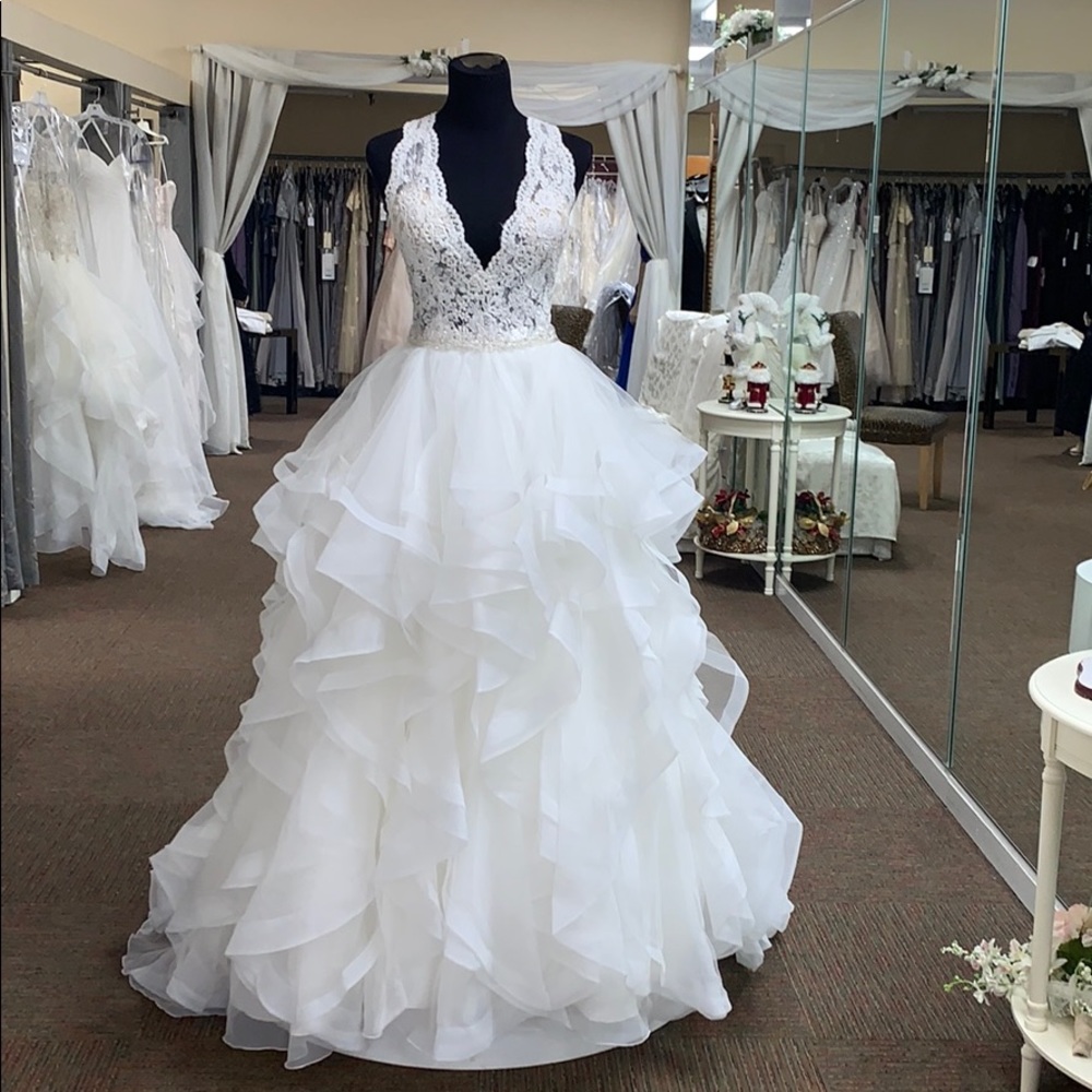 Pronovias Dora